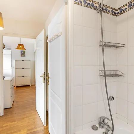 Daire Guestready - A Spacious Near Eiffel Tower *