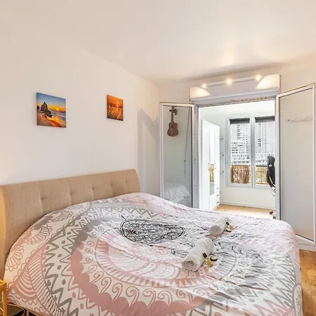 Daire Guestready - A Spacious Near Eiffel Tower